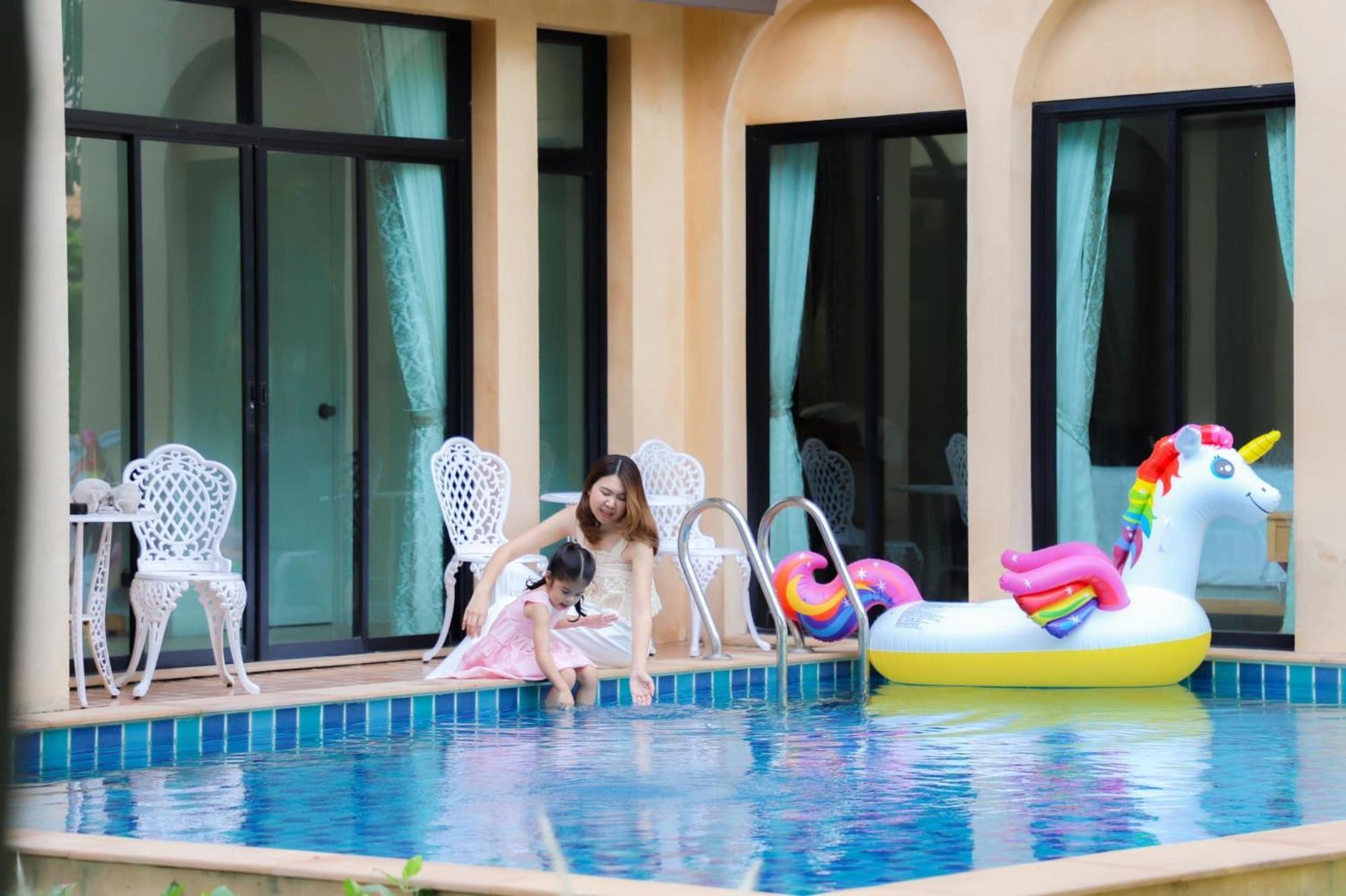 Chivani Pattaya Luaran gambar